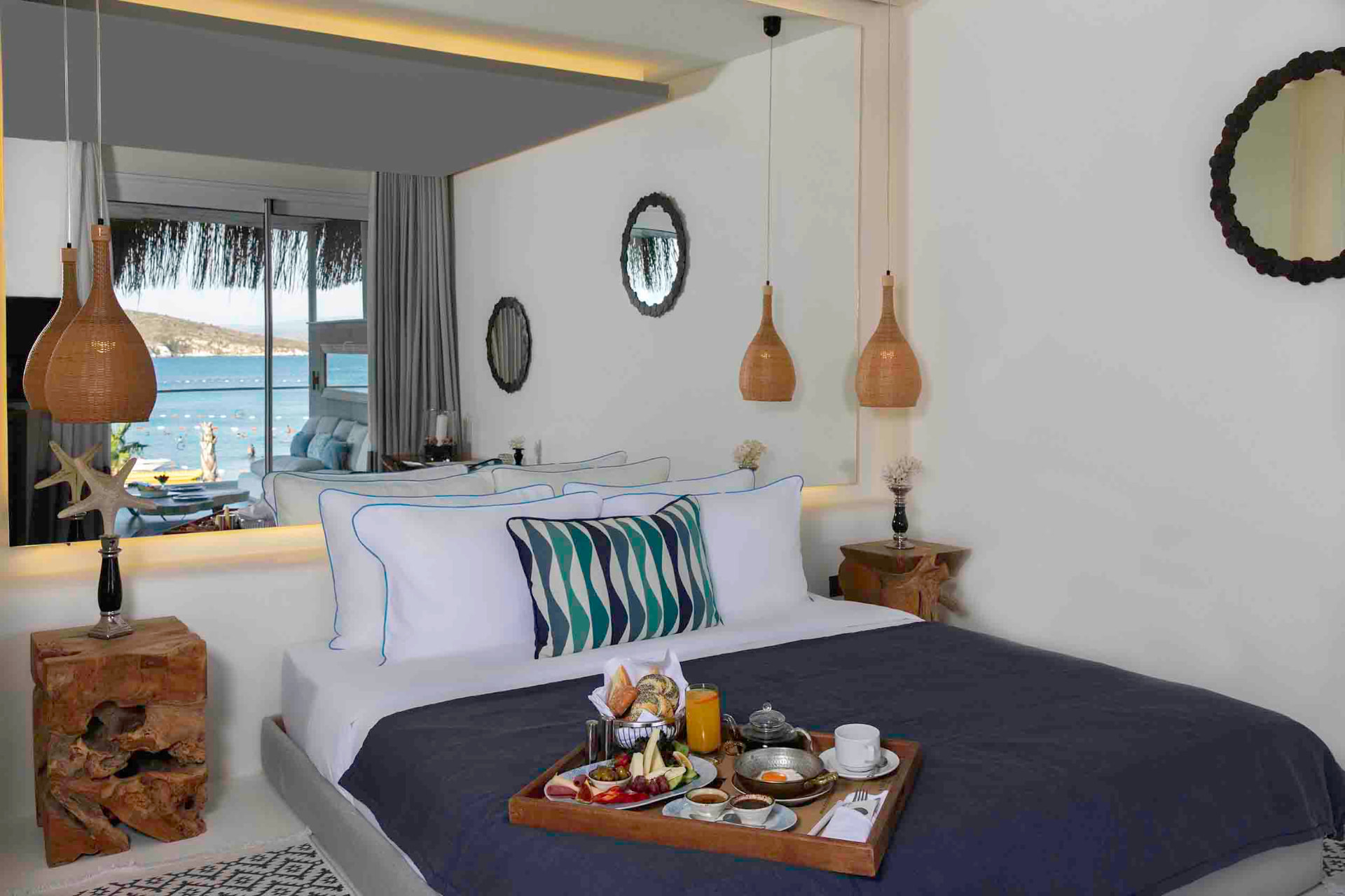 Premium Deniz Manzaralı Teras Süit · Yatak Odası