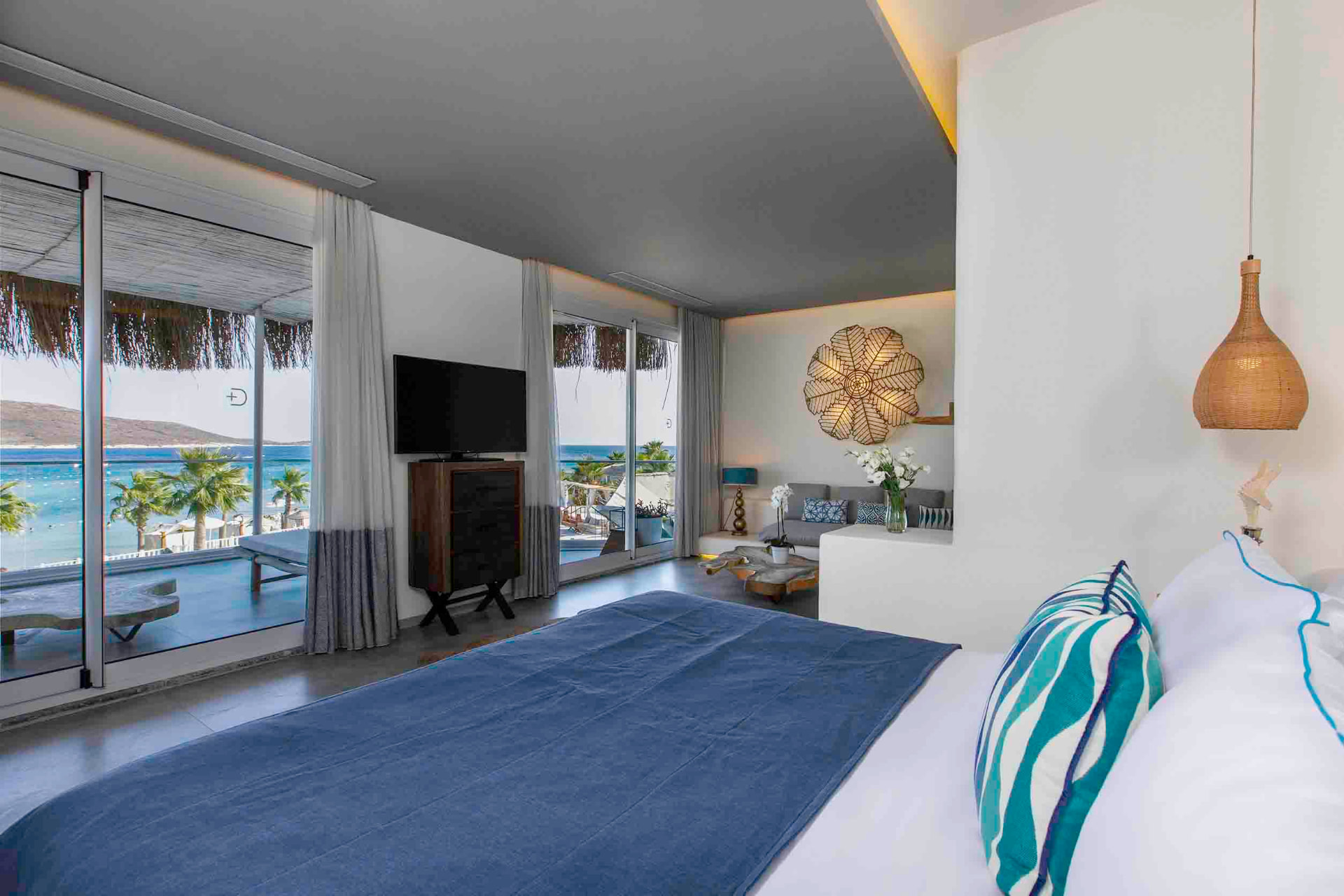 Premium Deniz Manzaralı Teras Süit · Deniz Manzarası